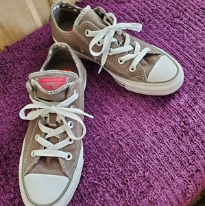 Converse like new!